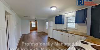 Renovated 2 BD/2 BA All Brick Cottage Near Cargo and Soda Pop Districts Gallery 6