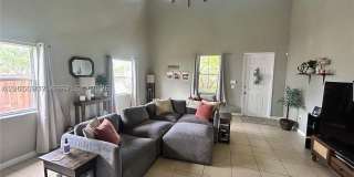 215 NE 32nd Ter Gallery 2