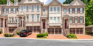Very Spacious 3/3.5 Townhome in the Heart of Buckhead! Gallery 1