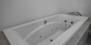 2700 N MYRTLE AVENUE Gallery 18