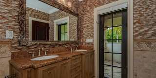 674 Ocean Blvd Gallery 31