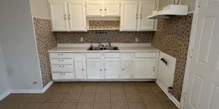 4 Bed 1 Bath Gallery 5