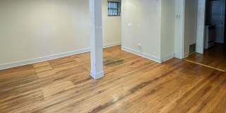 3309 N Southport Gallery 11