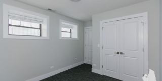 1952 W Nelson St, 1952 W Nelson St, Gallery 9