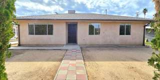 **MOVE-IN Special ** Beautiful 3 Bedroom/ 2 Bathroom Home In Downtown 29 Palms Gallery 1