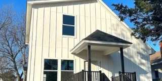422 S Park Street Gallery 1