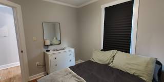 607 Waight Street Gallery 20