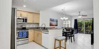 Seasonal 3-Bed First Floor Condo Rental in the Heart of Naples Gallery 1