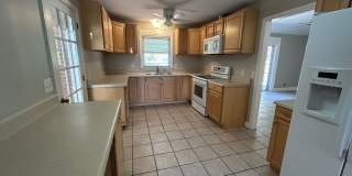 Updated home in College Acres! Gallery 9