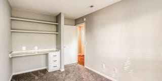 Ellevate St. Ives Gallery 16