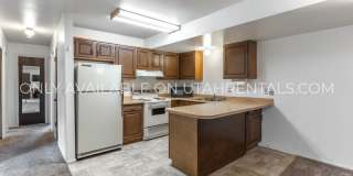 1707 Hickory Ln Gallery 6