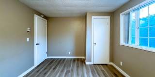 1117-B West 6th Avenue Gallery 20