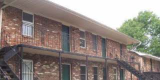 Knoxville 37920 - 2 bedroom, 1 bath apartment - Contact Tara Hayes (865) 242-8010 Gallery 1