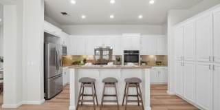 BRIGHT, OPEN RESIDENCE IN RIVERMARK HOME WITH EXCELLENT LAYOUT Gallery 12