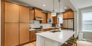 5bd/3.5ba Bellevue Hoome Gallery 10