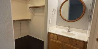 1945 E Aloe Place Gallery 29