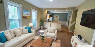 4 bed 1 bath Single Family Home Gallery 1