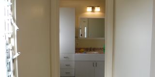 Kahala Hts Cottage 2 / 1 / garage Gallery 11