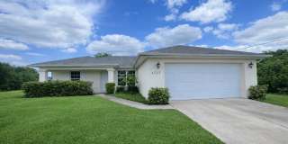 SPACIOUS 3Bd / 2 Ba SINGLE FAMILY HOUSE AVAILABLE Gallery 1