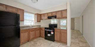 Charming 2 Bed, 2 Bath Home in Daytona Beach Gallery 1