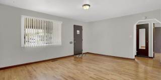 623 Iowa Avenue Gallery 7
