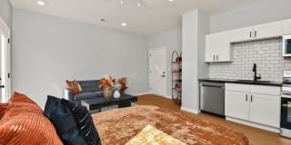 The Knoll Gallery 43