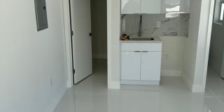 1947 71st Street Gallery 1