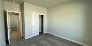 629 West Snowy Owl Street Gallery 24