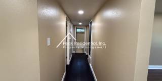 A Charming 3bd/2ba Sacramento House with Fenced Backyard Gallery 15