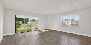 Pierce Beach Premier Apartments at Woodland Condominium Gallery 5