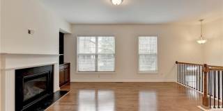3377 N Twin Alley Gallery 17