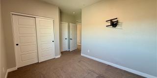 936 E Sunset Road Gallery 19