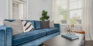 The Laurel Gallery 16