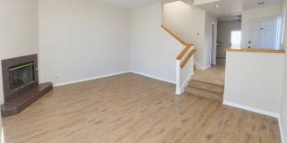 Three Bedroom Townhouse in Pacific Beach - Garage Parking - Remodeled Three Bedroom Townhouse in Pacific Beach - Garage Parking - Remodeled Gallery 1