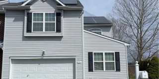 351 Hawthorne Lane Gallery 1