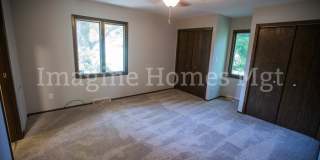 5095 SOM Center Road Gallery 8