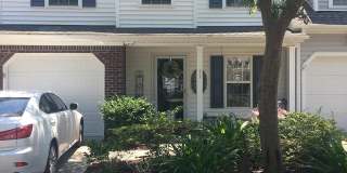 71 Pembroke Lane Gallery 1