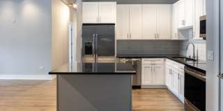 3833 N Broadway Gallery 131