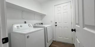 <b>Refreshed Three Bedroom Cold Springs Home<br><br> Gallery 7