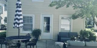 204 Monroe Avenue Gallery 10