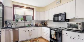 7256 Pershing Avenue - A Gallery 3