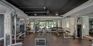 1871 NW S River Dr Gallery 34