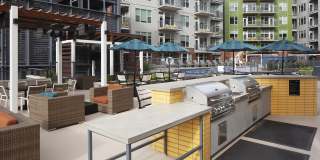 AMLI Riverfront Green Gallery 11