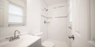 11209 CAROLINE Avenue Gallery 22