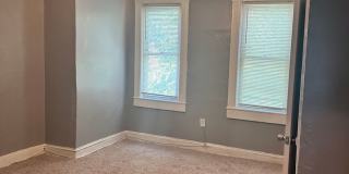 Spacious Rooms! W/D Hook Up! Available Now! Gallery 14