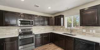 Fantastic Home in the Desirable Sterling Hills Neighborhood Gallery 13