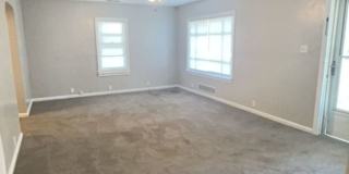 Spacious 2 Bedroom Home! Garage! Fenced in Backyard! Available Now! Gallery 1
