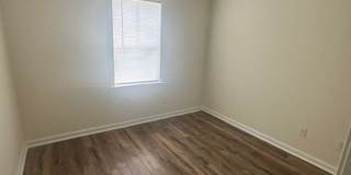 3 Bedroom Condo Gallery 6