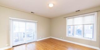 7000 N Damen Gallery 1