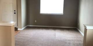 Beautiful Spacious 4BD/2.5BA Home Gallery 21